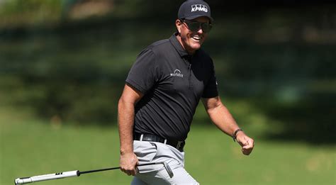 phil mickelson putter|Phil Mickelson uses longer arm.